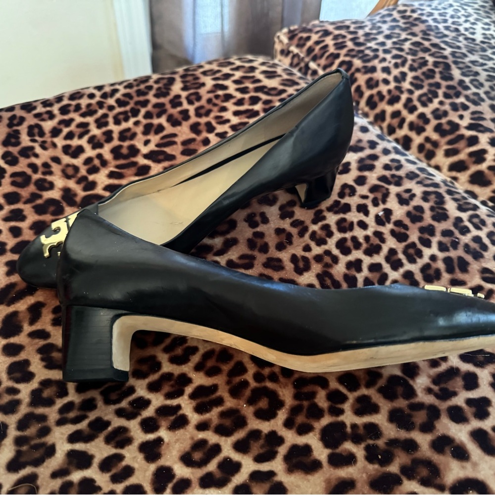 Tory Burch Black Leather Low Block Heels (9) - Picture 2 of 5